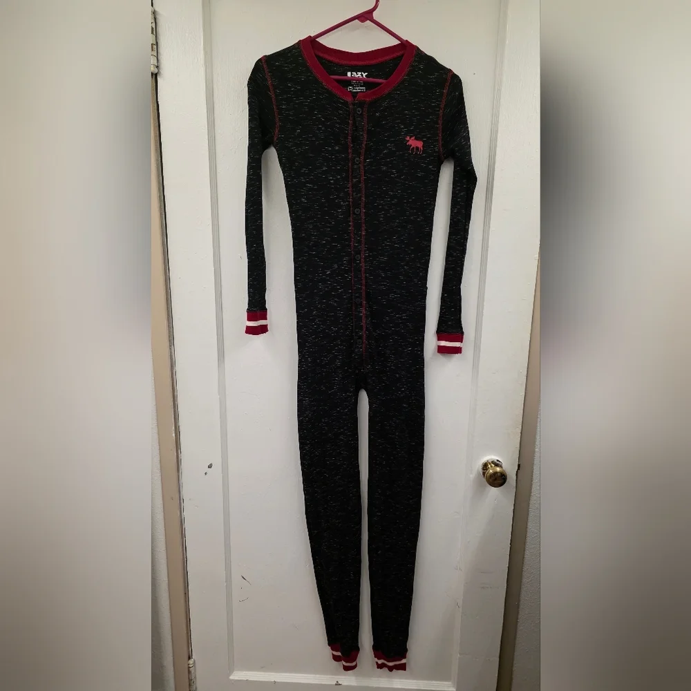 Lazy One “Moose Caboose” Union Suit – Kids Size 12 – Black/Red